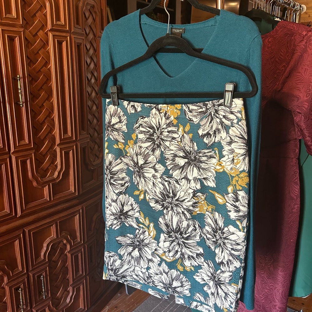 Ann Taylor Sweater Skirt matching set